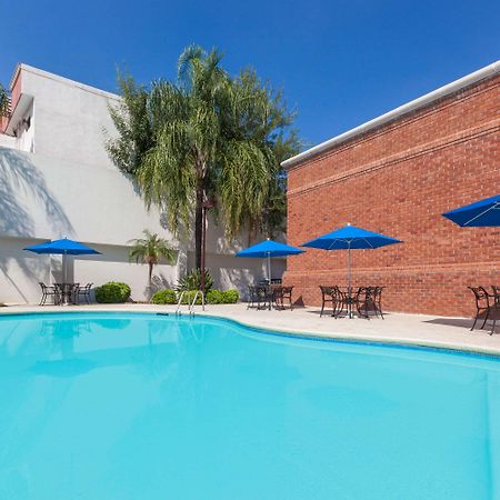 Wyndham Garden Monterrey Norte San Nicolás de los Garzas Extérieur photo
